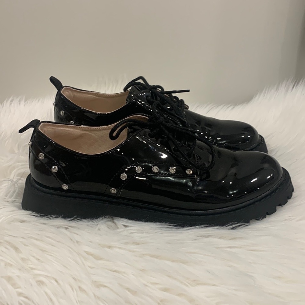 ZARA Patent Leather Chunky Heel Studded Oxford Shoes - Picture 3 of 15